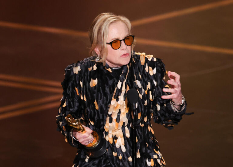 From Hollywood’s Margins to Oscar Glory: Amy Madigan’s ‘Weapons’ Win Shatters Expectations and Ignites a Career Renaissance.