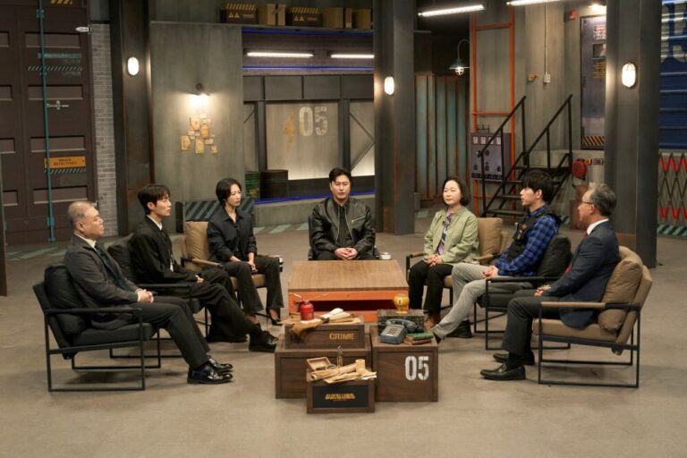 HIGHLIGHT’s Yoon Doojoon And Kwak Sun Young Join “Brave Detectives” As New MCs For Season 5