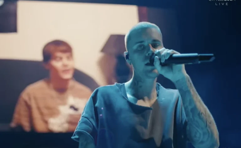 Justin Bieber Favors ‘Swag’ Songs in a Minimalist Coachella Set, but Also Revisits His ‘Baby’-Hood, Bingeing on Old YouTube Clips