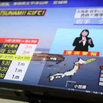 M7.5 quake hits off northeastern Japan, triggering tsunami waves
